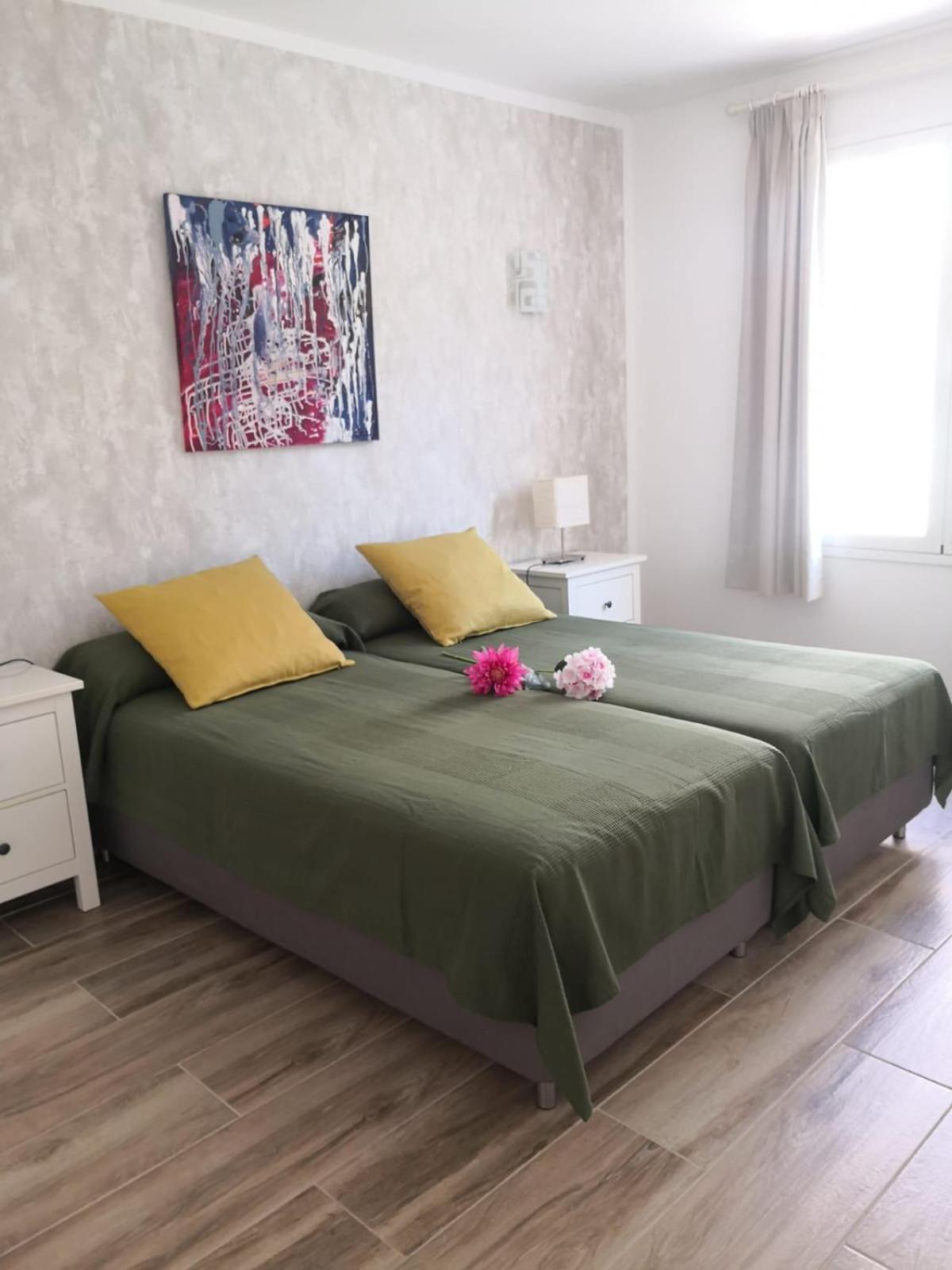 Apartamentos El Guirre บาเญ กรันเรย์ ห้อง รูปภาพ